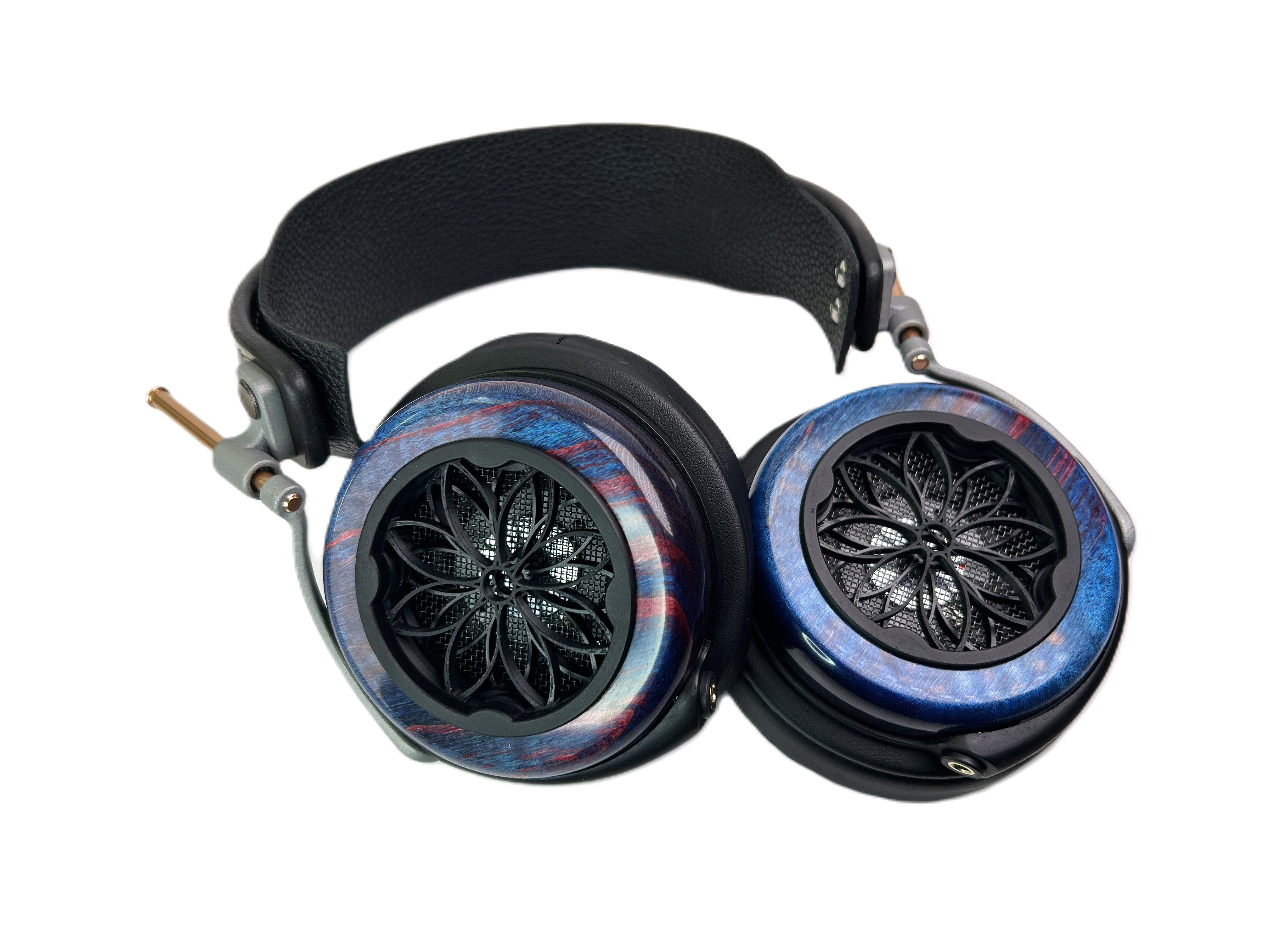 AM7 Ambrosia Maple Special Edition RED + BLUE – OPAL Audio Web Shop